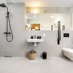 Global Living I Thegraf - East Side Gallery Apart-hotel 3*