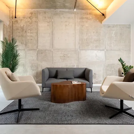 Global Living I Thegraf - East Side Gallery Aparthotel 3*