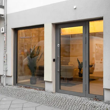 Aparthotel Global Living I Thegraf - East Side Gallery 3*