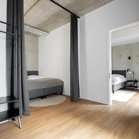 Global Living I Thegraf - East Side Gallery Aparthotel 3*