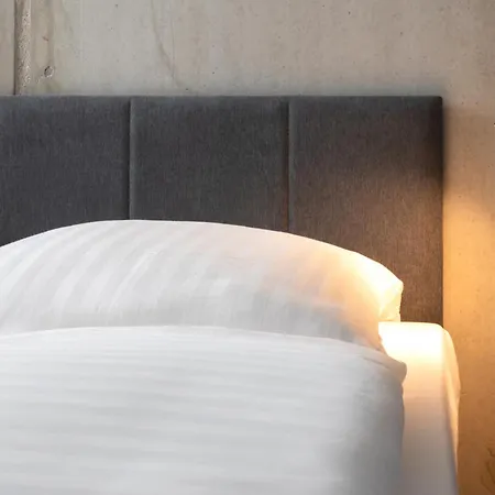 Aparthotel Global Living I Thegraf - East Side Gallery 3*