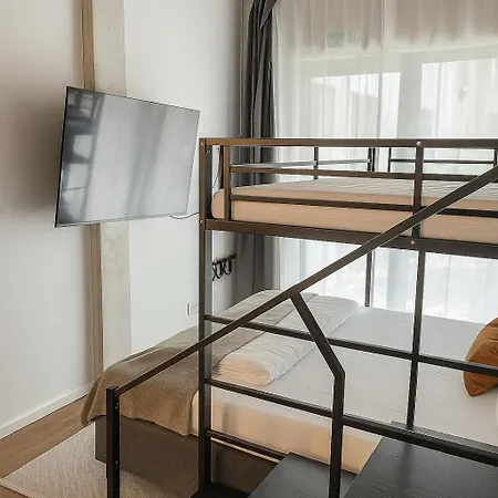 Aparthotel Global Living I Thegraf - East Side Gallery *