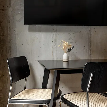 Global Living I Thegraf - East Side Gallery Apartahotel