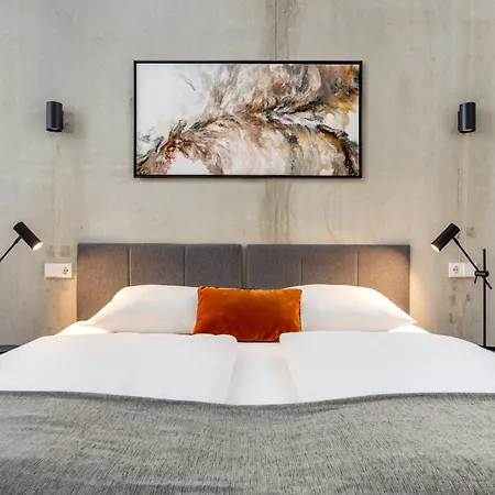 Global Living I Thegraf - East Side Gallery Apartahotel Berlín