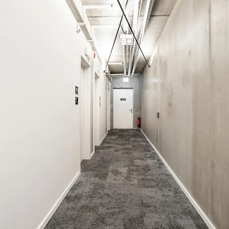 Global Living I Thegraf - East Side Gallery Apartahotel 3*