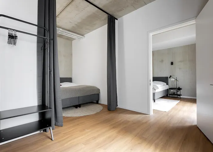 Global Living I Thegraf - East Side Gallery Aparthotel 3*