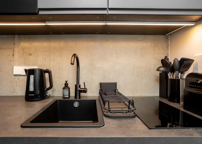 Global Living I Thegraf - East Side Gallery ベルリン