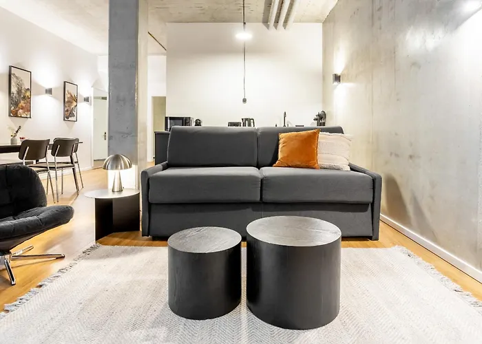 Global Living I Thegraf - East Side Gallery 3*