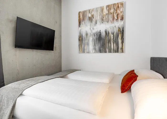 Global Living I Thegraf - East Side Gallery Apart Otel 3*
