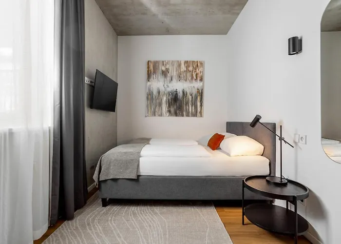 Global Living I Thegraf - East Side Gallery Apart Otel