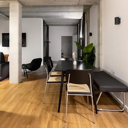 Global Living I Thegraf - East Side Gallery Lägenhetshotell 3*