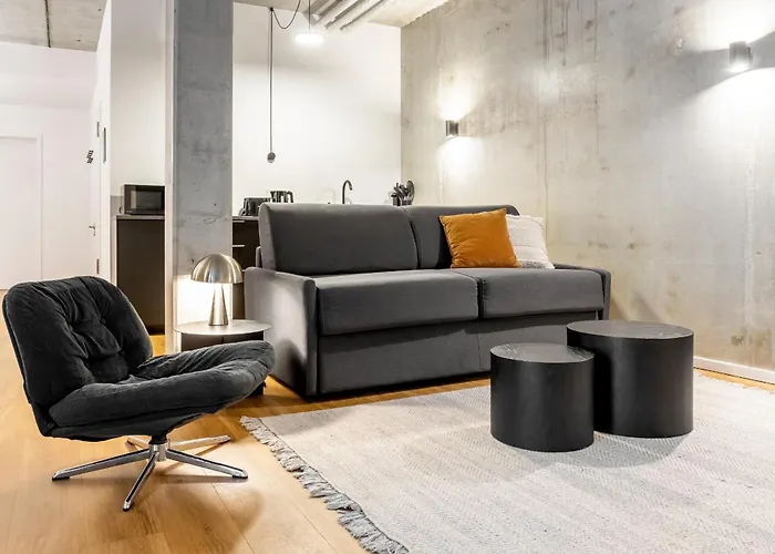 Global Living I Thegraf - East Side Gallery 柏林